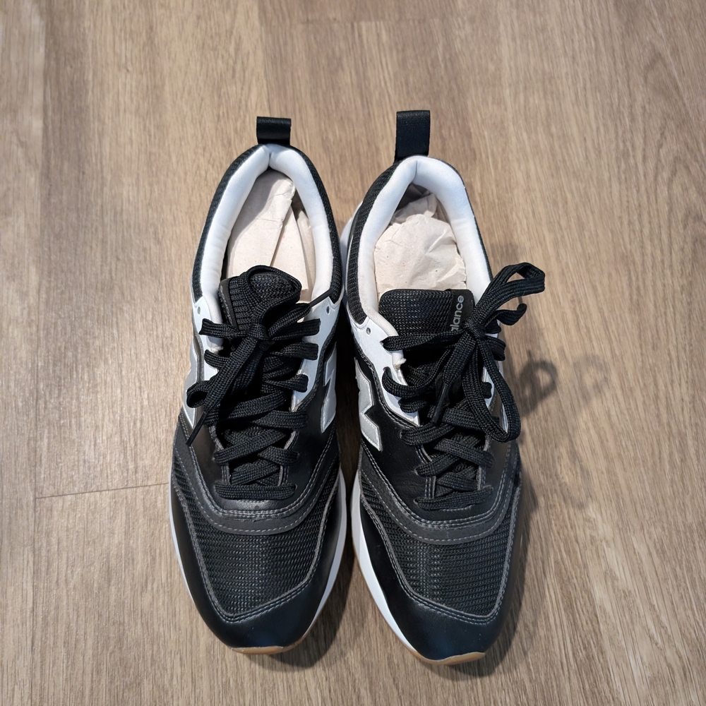 New Balance 997H Black and White Running Shoes Casual Sneakers Size 8.5 - Picture 5 of 5